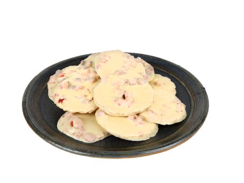 Joghurt-Erdbeer Waffeln auf einem Teller angerichtet