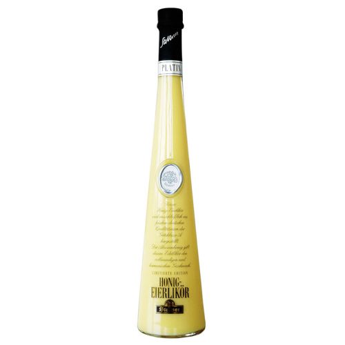 Eierlikör in der Langhalsflasche