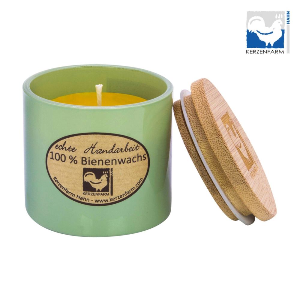 Bienenwachskerze im Glas mit Deckel